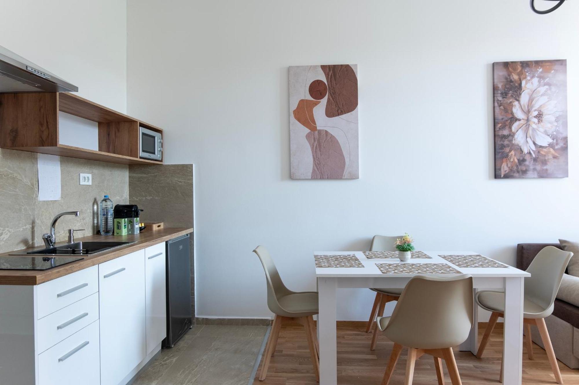 Home Art Apartments Skopje Esterno foto