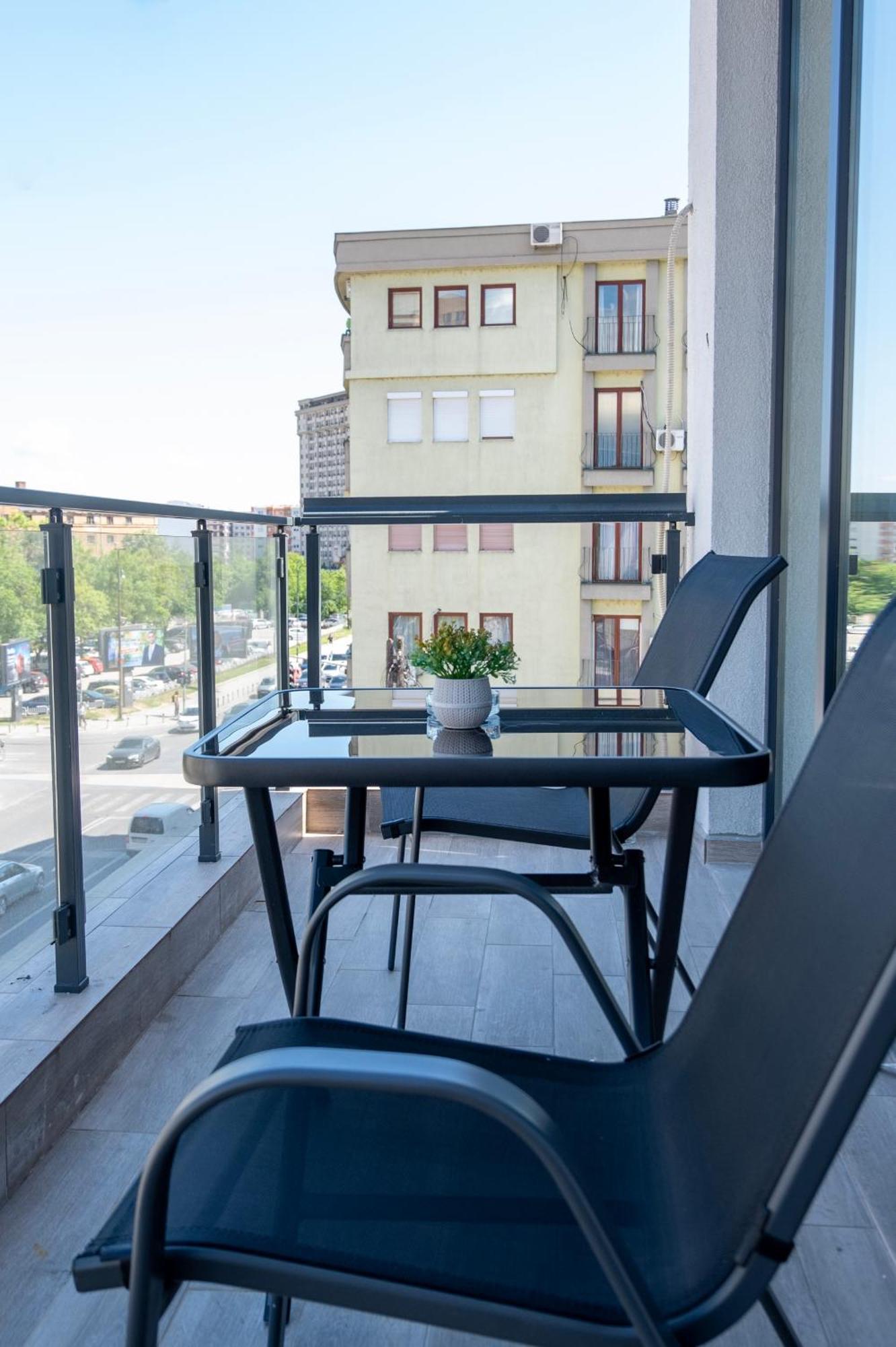 Home Art Apartments Skopje Esterno foto