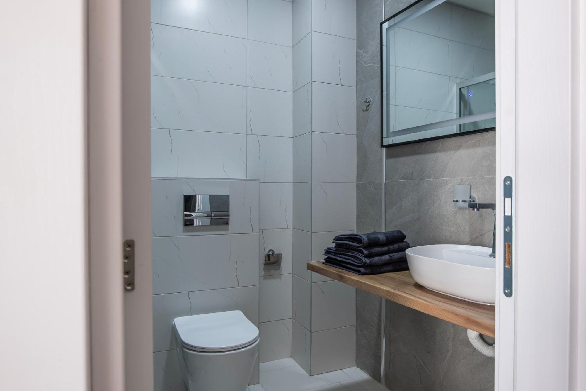 Home Art Apartments Skopje Esterno foto
