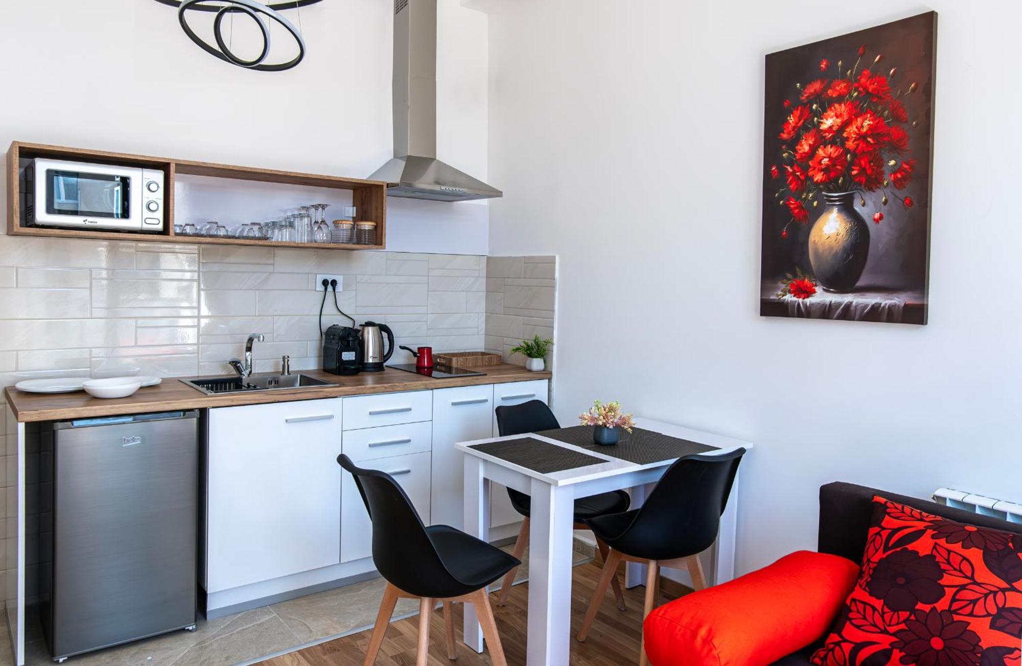 Home Art Apartments Skopje Esterno foto